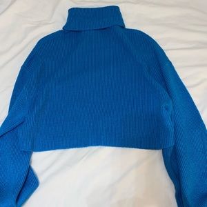 H&M Cropped Sweater